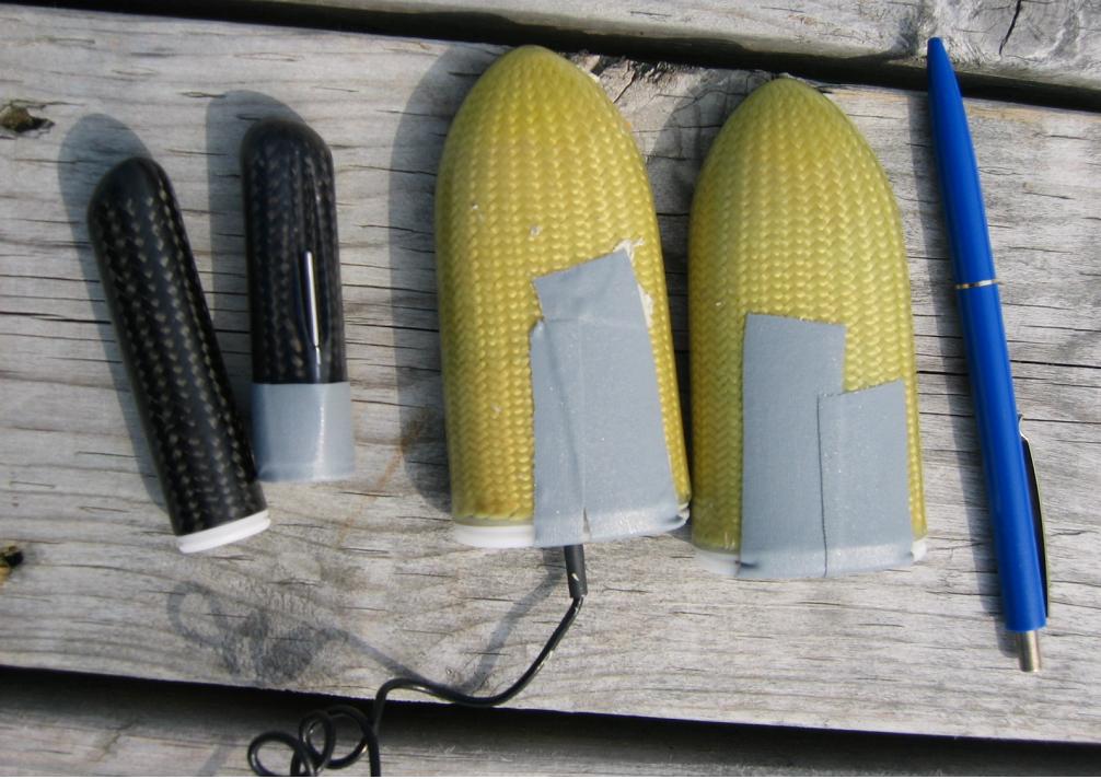 Fig. 1. Miniaturised sensors by earth & ocean technologies, Kiel, Germany: PTD (left) and GPS (right)