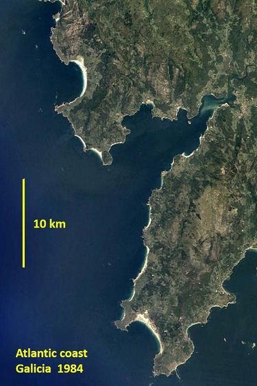 Embayed beaches - Coastal Wiki